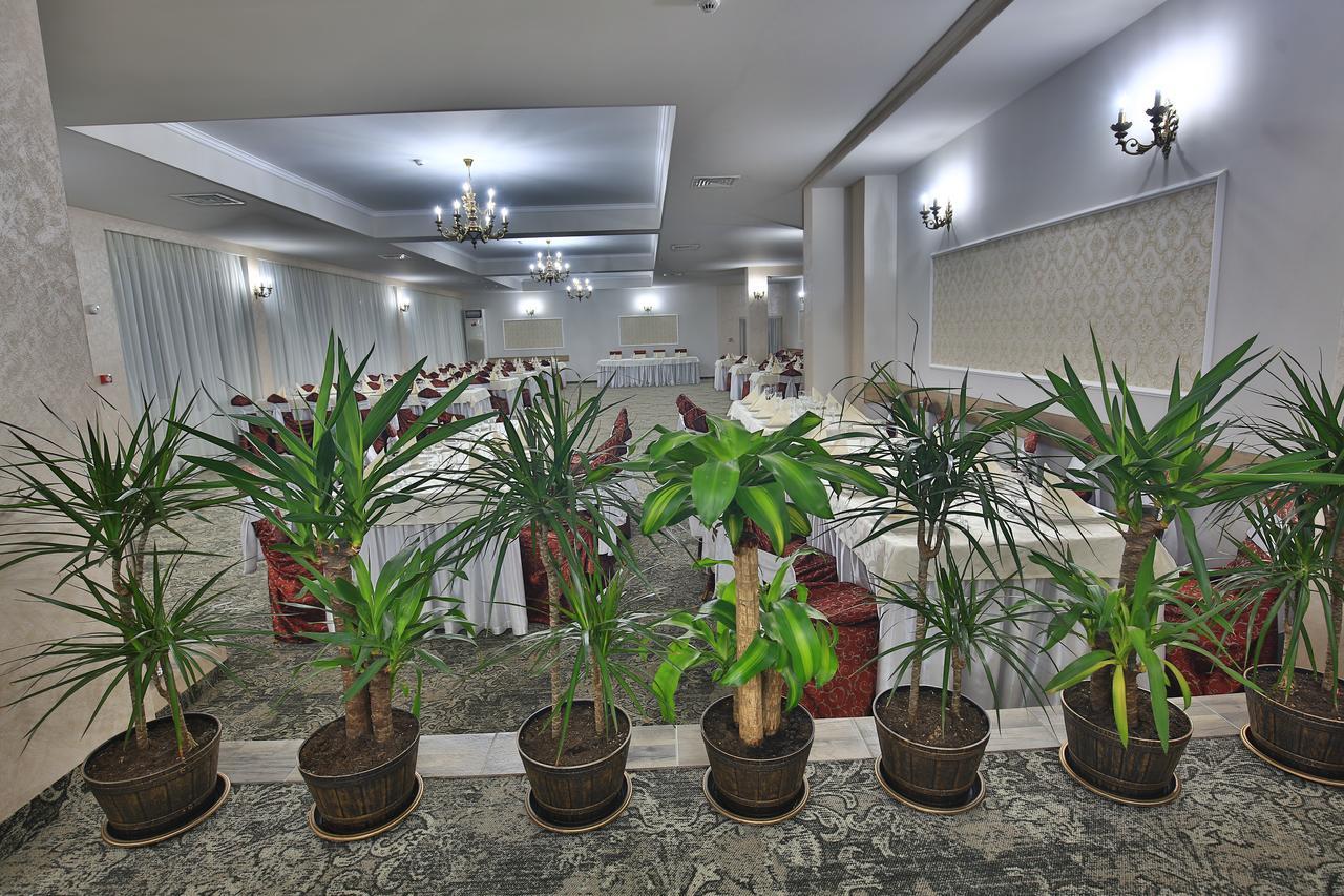 Hotel Raxand Residence Mioveni المظهر الخارجي الصورة